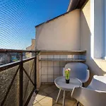 Bright & Spacious For 6 People With The River View By Reenters Breslavia