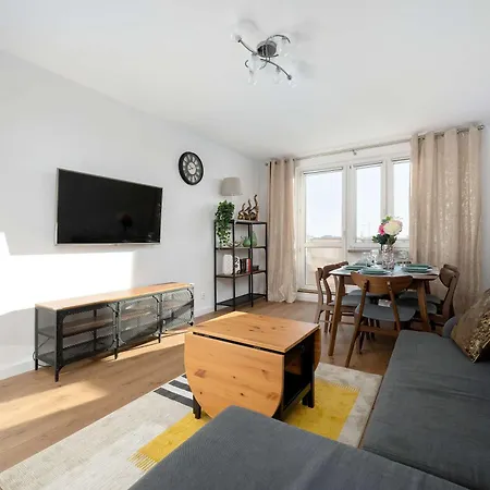 Apartament Bright & Spacious For 6 People With The River View By Reenters *