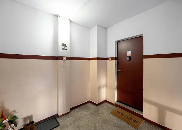 Apartment Bright & Spacious For 6 People With The River View By Reenters Wroclaw